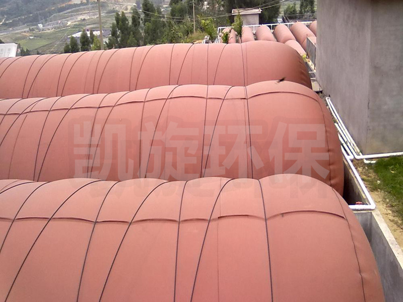 軟體沼氣池比傳統(tǒng)沼氣池具有很多優(yōu)點(diǎn)？